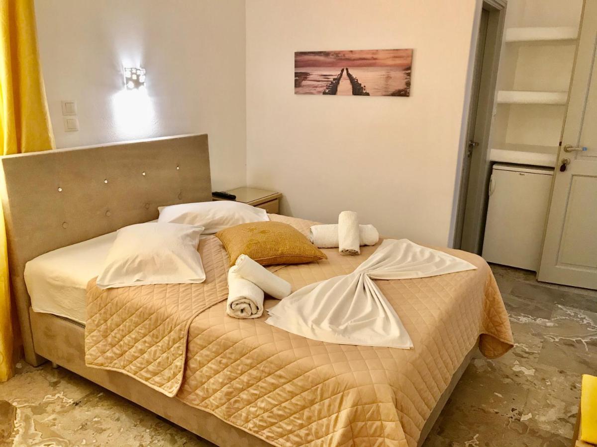 Vassiliki Rooms Páros Exterior foto